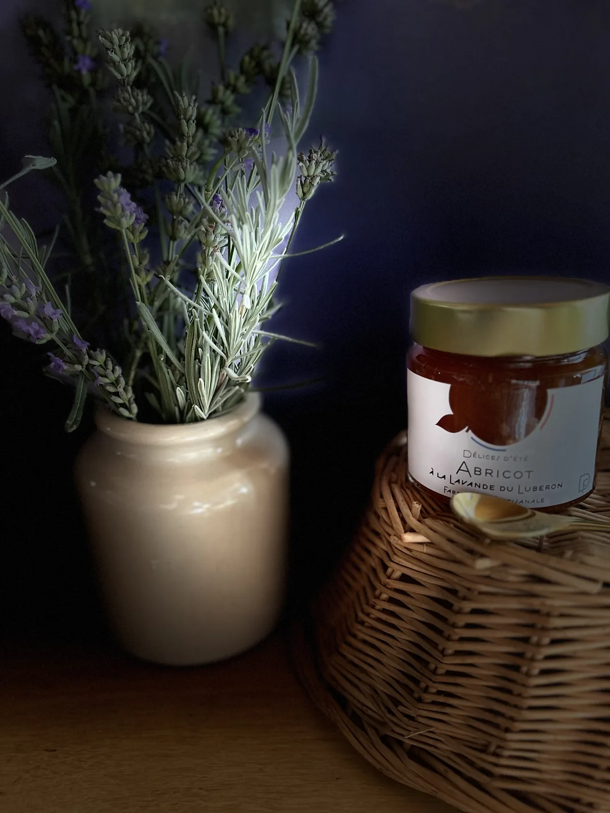 Pot de confiture artisanale Abricots Lavande du Luberon, Colorées