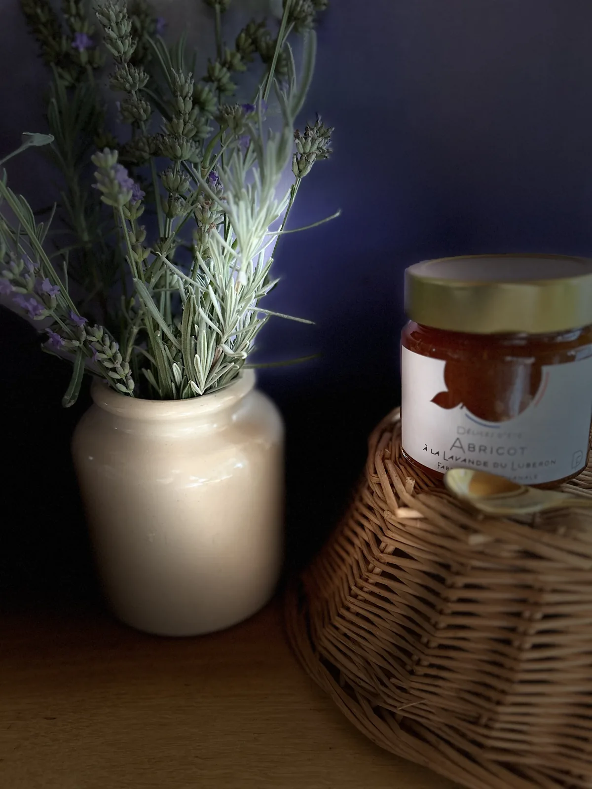 Pot de confiture artisanale Abricots Lavande du Luberon, Colorées