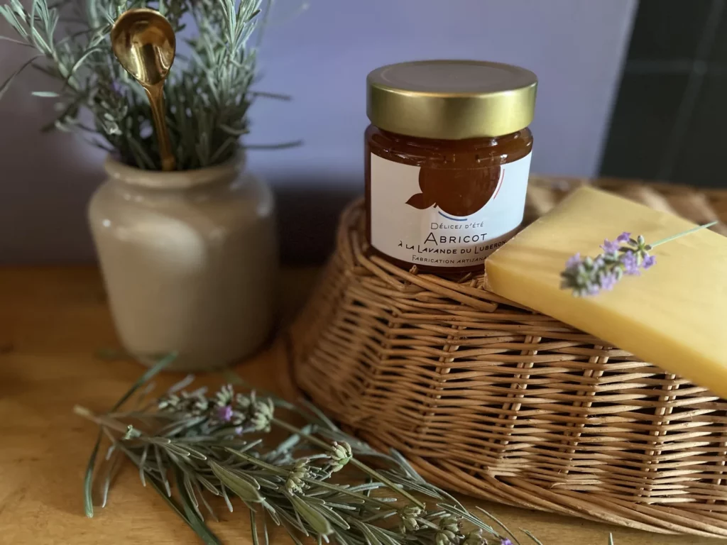 Pot de confiture artisanale Abricots Lavande du Luberon, Colorées